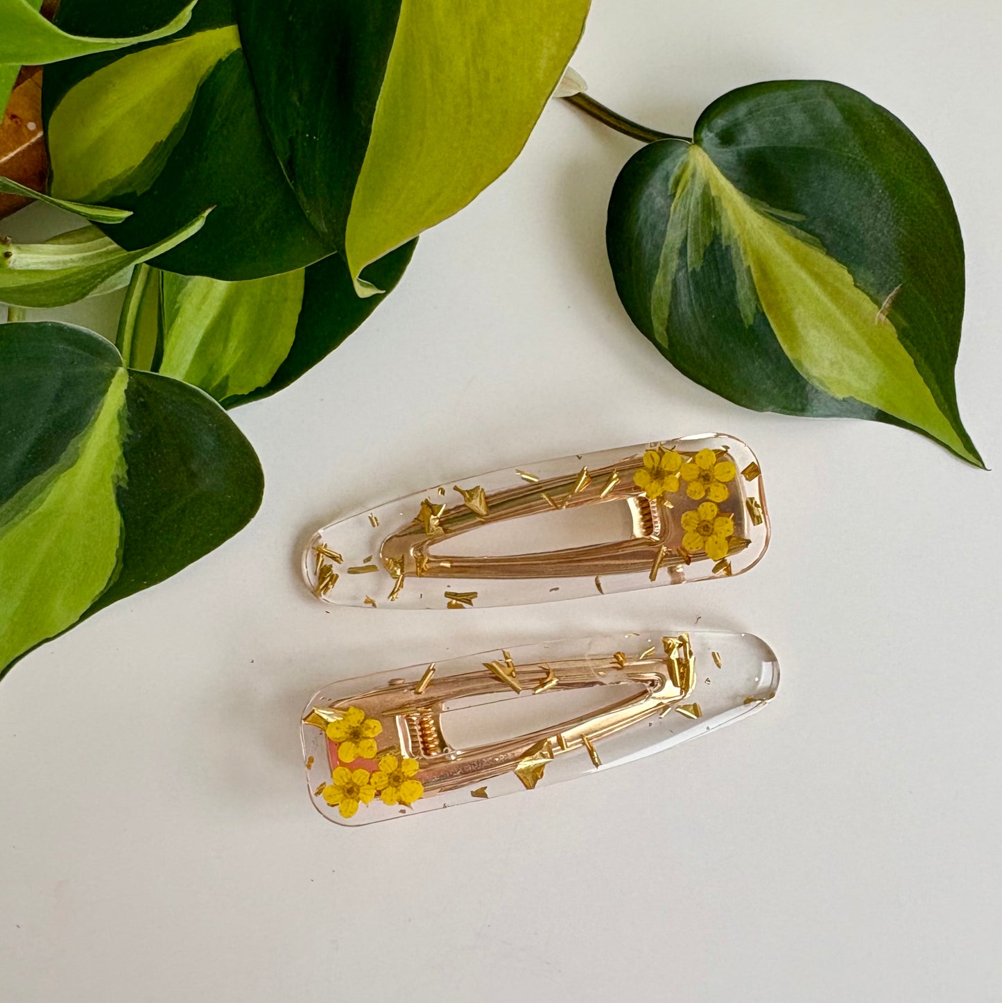 Gold Dainty Flower Hair Clips