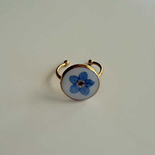 Adjustable Round Forget Me Not Ring