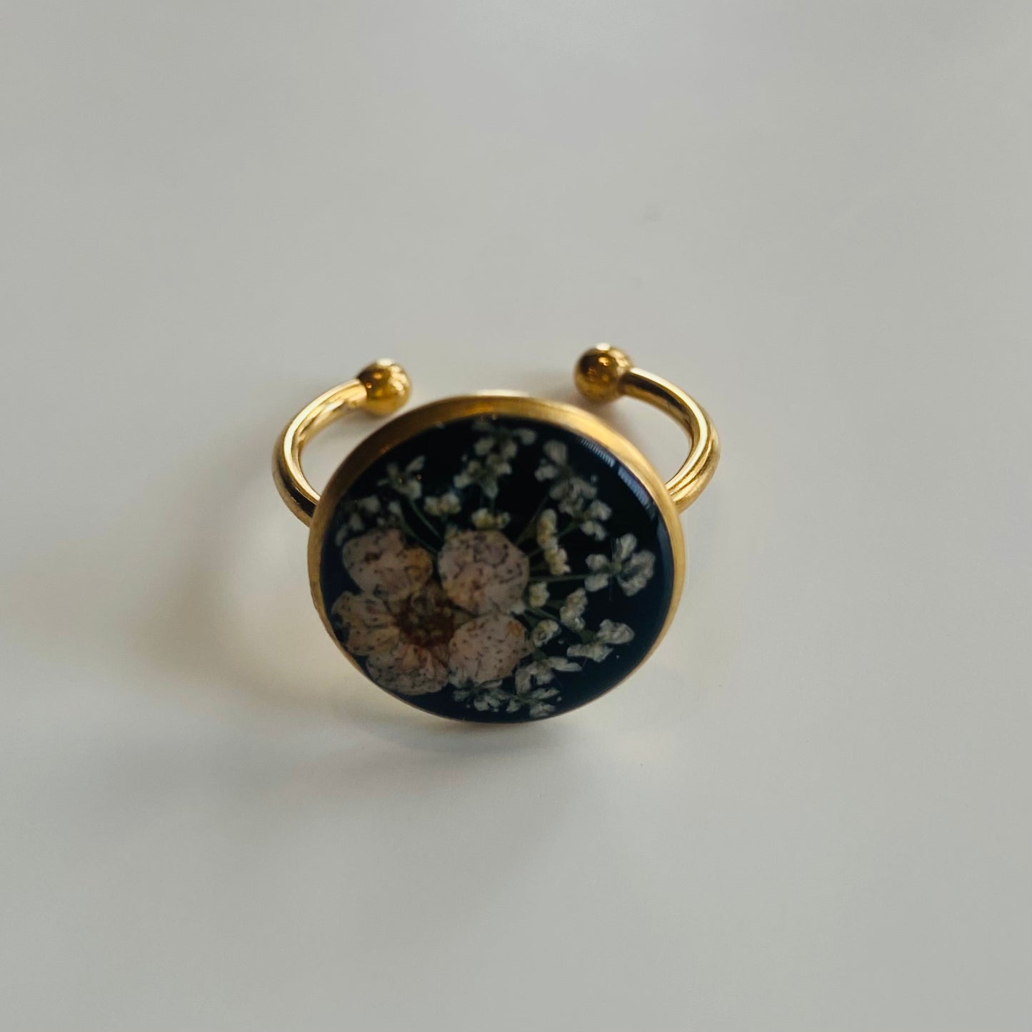 Adjustable Round Floral Ring