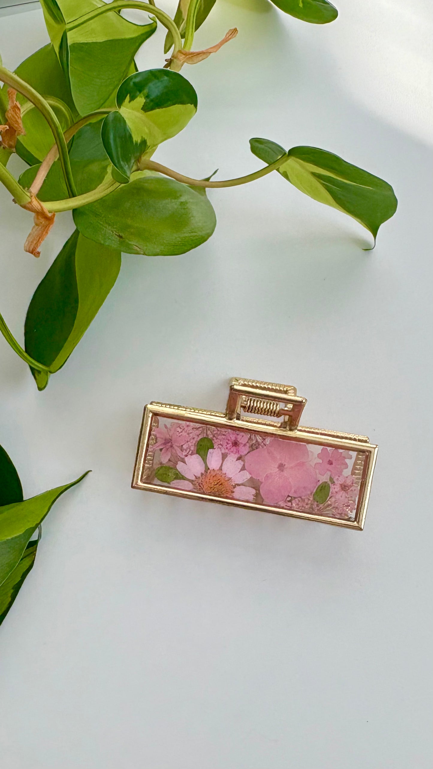 Light Pink Gold Claw Clip