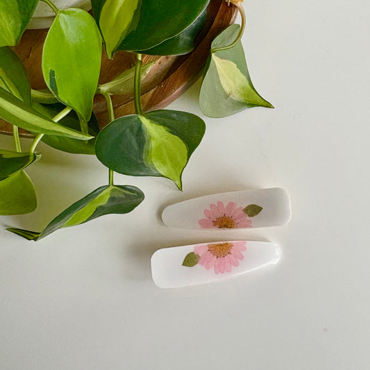 White Daisy Hair Clips