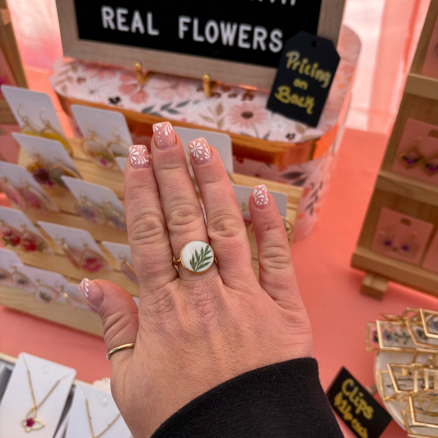 Adjustable Round Greenery Ring