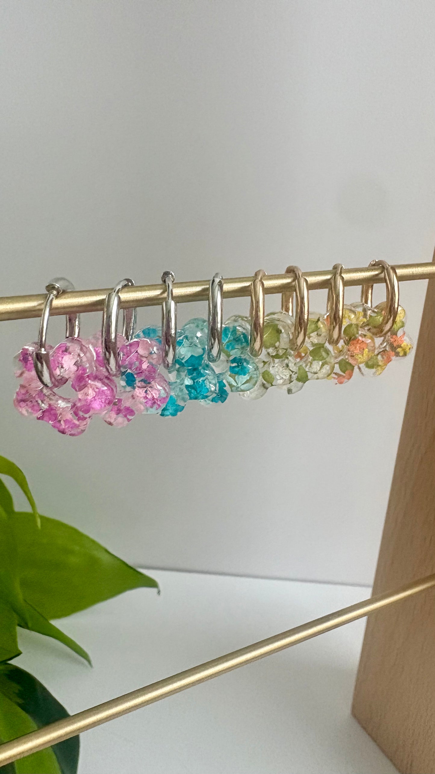Flower Huggies