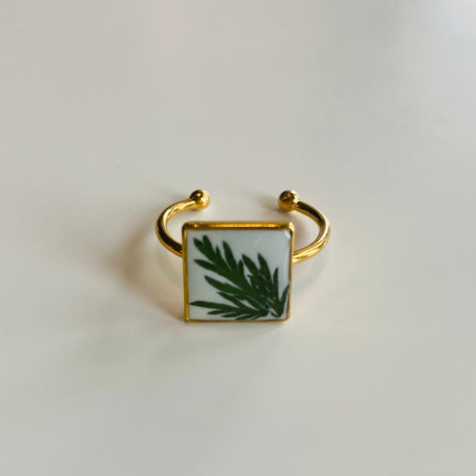 Adjustable White Square Greenery Ring