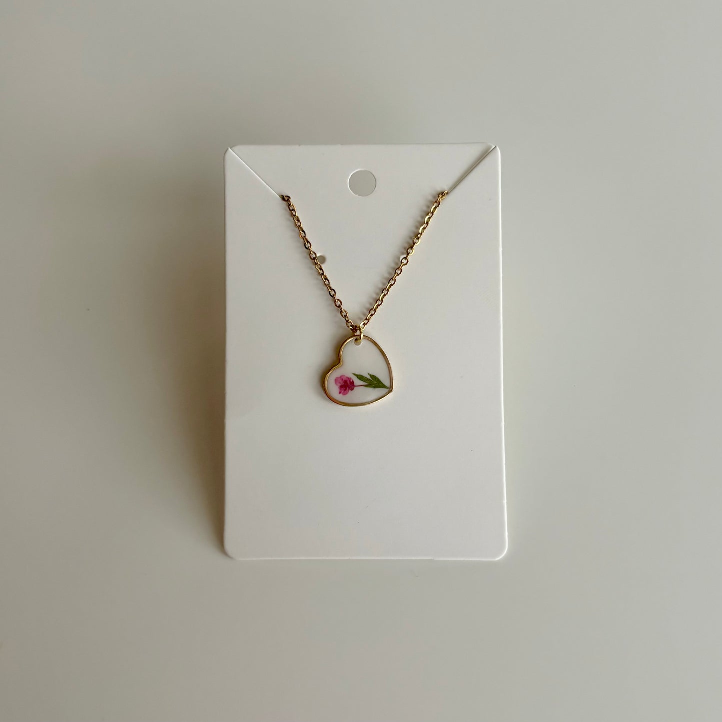 Gold Heart Stem Flower Necklace